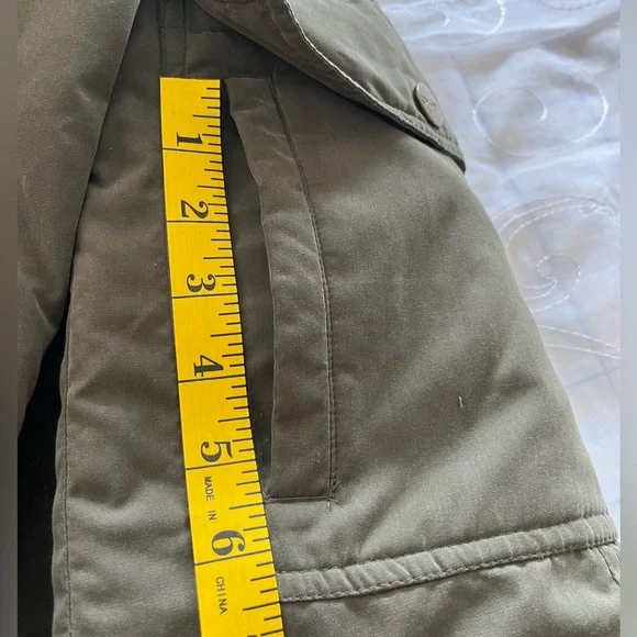 DKNY Women’s Large Hunter Green Faux Fur Lined Hood Button/Zip Coat - Picture 16 of 16